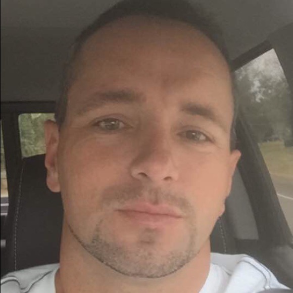 Profile Picture of John Pharris (@john9950) on Poshmark