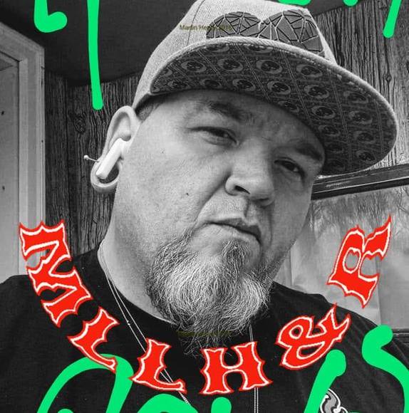 Profile Picture of Hyde Jekyll (@hydejekyll) on Poshmark