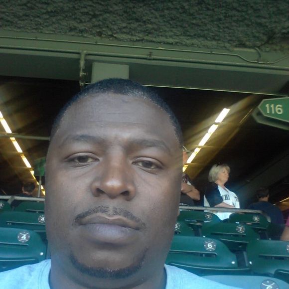 Profile Picture of Darryl Bowen (@darrylmbjsu) on Poshmark