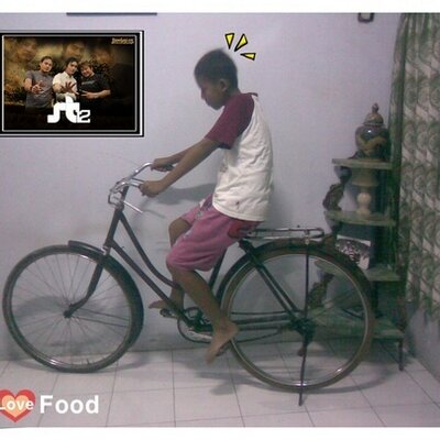 Profile Picture of Fachri Sean Blackman (@Bombomser) on Twitter