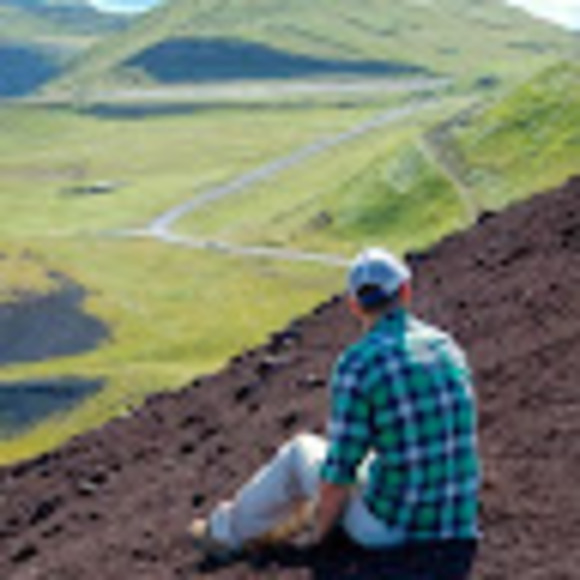 Profile Picture of Alex Jacobson (@alextjacobson91) on Poshmark