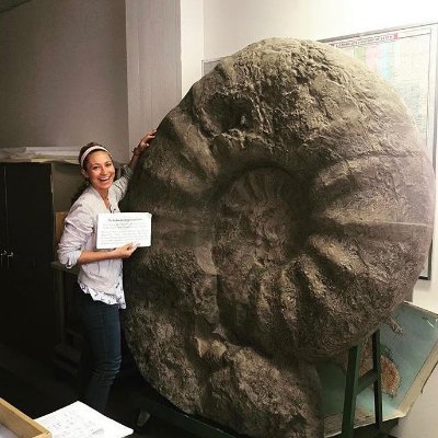 Profile Picture of Lillian Pearson (@Lillian02951571) on Twitter