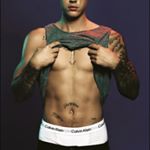 Profile Picture of Justin Bieber's Belly Button (@justinbiebersbelly) on Instagram