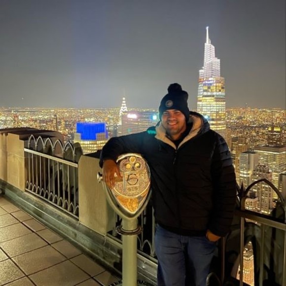 Profile Picture of David Afonso (@david_afonso) on Poshmark