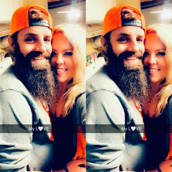 Profile Picture of Tasha Hinton (@tlhinton12) on Poshmark