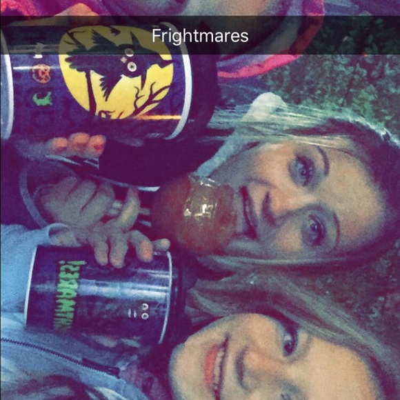 Profile Picture of Bree Peterson (@petersonbree) on Poshmark