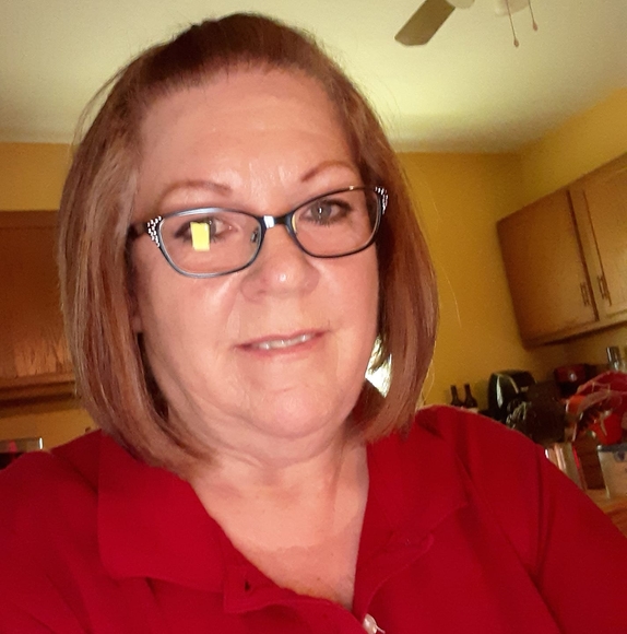 Profile Picture of Sue Mayhew (@sue_mayhew2007) on Poshmark