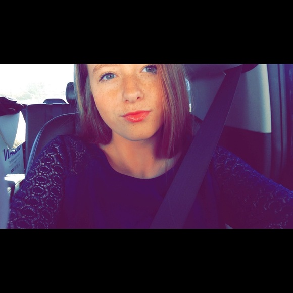 Profile Picture of Madison Desimone (@madison2456) on Poshmark