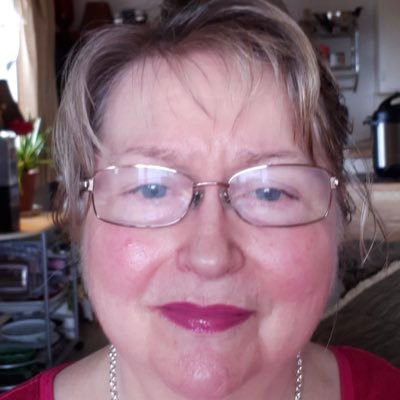 Profile Picture of Lynda Scott-Polson (@LyndaSPolson) on Twitter