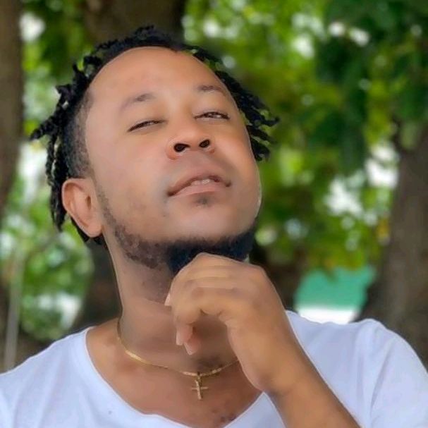 Profile Picture of John Bryan (@@johnbartist) on Tiktok