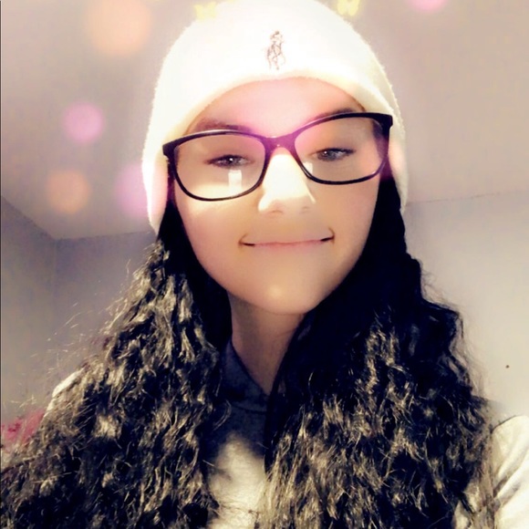 Profile Picture of Lisamarie Mcpeck (@lisamariemcpeck) on Poshmark
