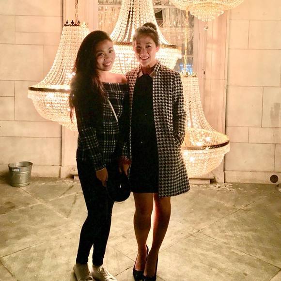 Profile Picture of Joy Zhang (@yz9jh) on Poshmark
