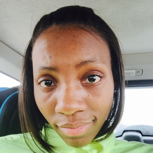 Profile Picture of Cierra Graham (@cierra0802) on Poshmark