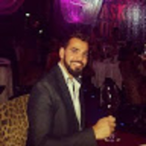 Profile Picture of Felix Rodriguez (@felixrodrigu165) on Poshmark