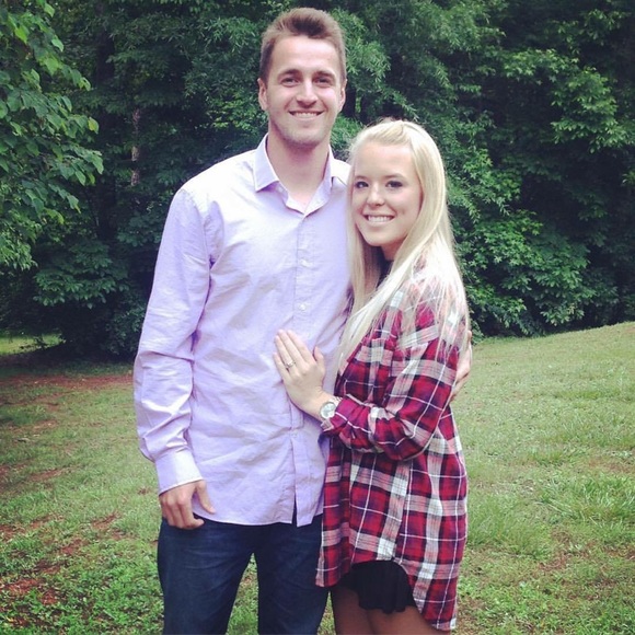 Profile Picture of Katelyn Moody (@mkatelynmoody) on Poshmark