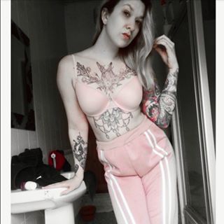 Profile Picture of Elise Sharman (@elise.sharman) on Facebook