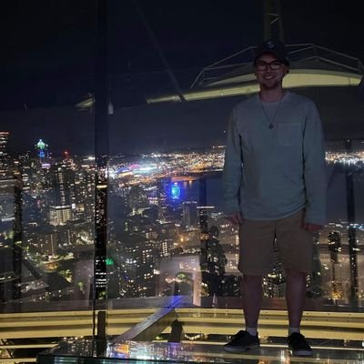 Profile Picture of Devin Lawrence (@IHadARandomIdea) on Twitter