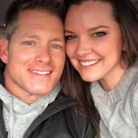 Profile Picture of Tommy Holcomb (@tommyrholcomb) on Poshmark