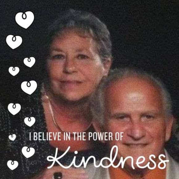 Annie Wenzler - Poshmark Profile Picture of Annie Wenzler (@anniewenzler54) on Poshmark