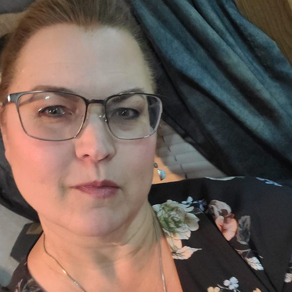 Profile Picture of Joann Yaeger talbot (@joann_talbot) on Poshmark