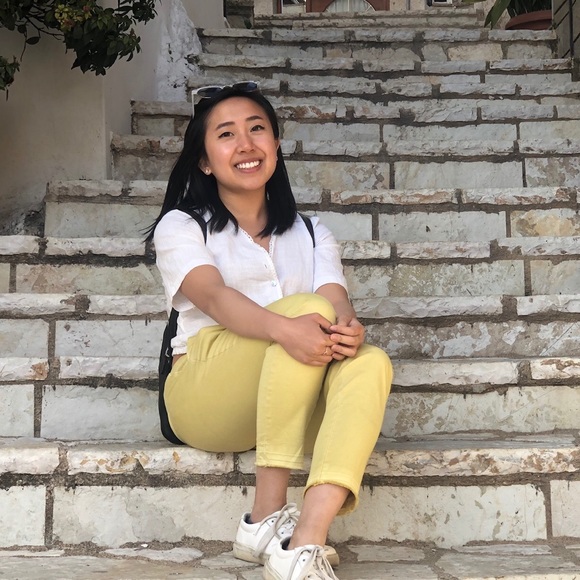 Profile Picture of Cindy Wu (@cinderswu) on Poshmark