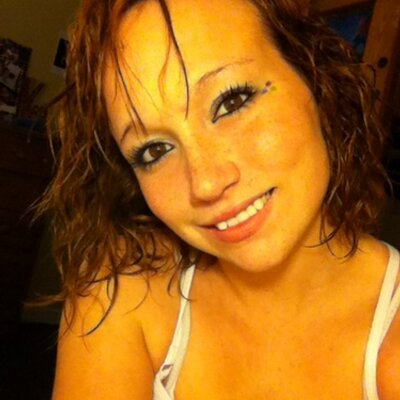 Profile Picture of Elizabeth Gatewood (@LizzieGatewood) on Twitter