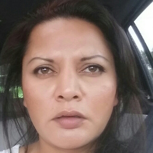 Profile Picture of Kerren Taylor (@desibabe) on Poshmark