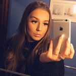 Profile Picture of Molly Sharpe (@_mxllysharpe) on Instagram