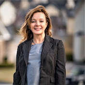 Profile Picture of Christy Crouch (The Crouch Team) (@christycrouch2097) on Youtube