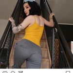 Profile Picture of Jessica (@hellarazor1122) on Instagram