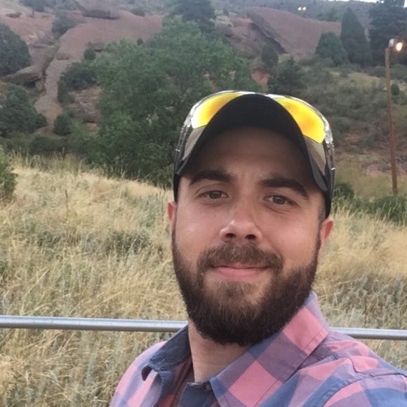 Profile Picture of Logan Wilson (@wilsonlogan406) on Poshmark