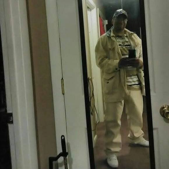 Profile Picture of Timothy Collins (@timcollins99) on Poshmark
