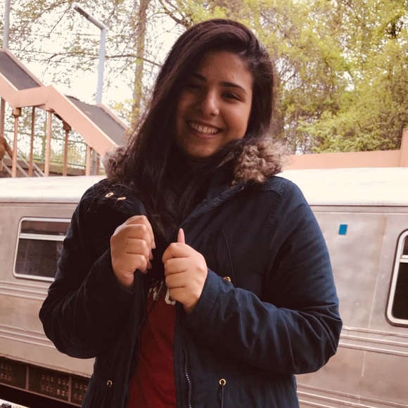 Profile Picture of Mariam Farag (@mariamtfarag) on Poshmark