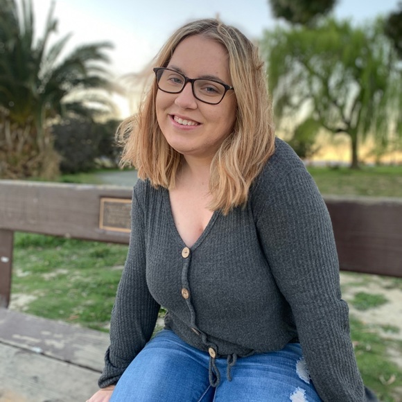 Profile Picture of Cortney Outman (@cortdog101) on Poshmark