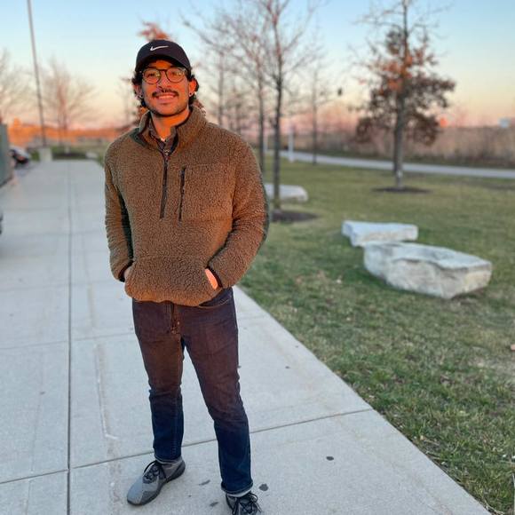 Profile Picture of Adrian Aldape (@adriantopia) on Poshmark