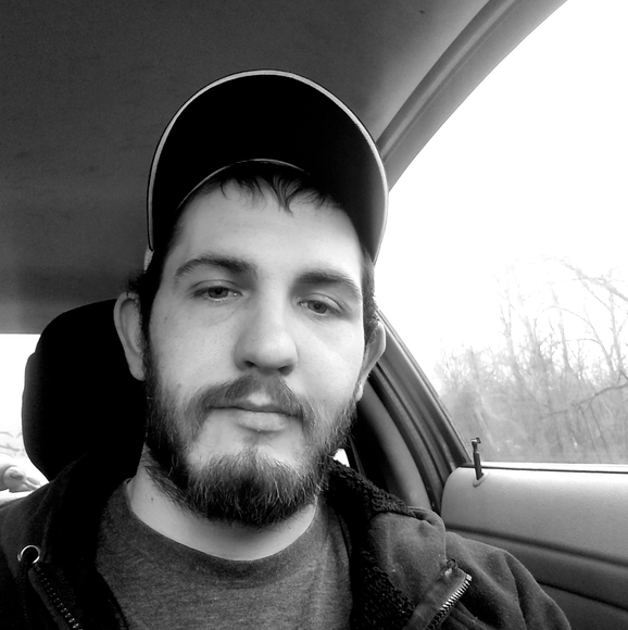 Profile Picture of Kenneth Willis (@willis2010) on Poshmark