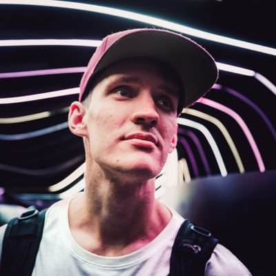 Profile Picture of Paul Wozniak (@iWozzy) on Twitter