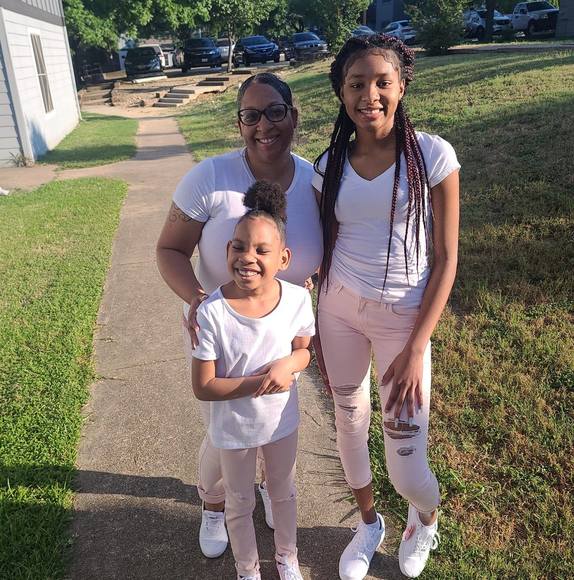 Profile Picture of Damian Gordon (@damiangordon249) on Poshmark