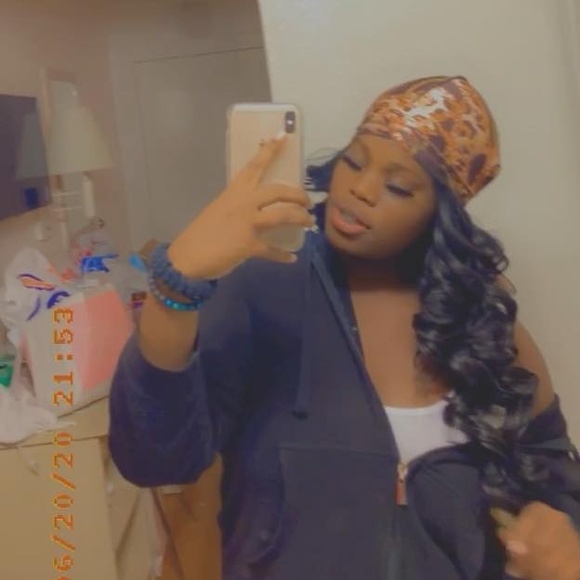 Kawaii Mitchell - Poshmark Profile Picture of Kawaii Mitchell (@kawaiim123) on Poshmark