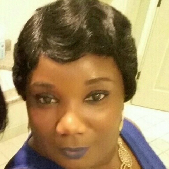 Profile Picture of Malika Thomas (@malikathomas) on Poshmark