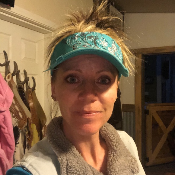 Profile Picture of Vicki Marjerrison (@marjerrisonv) on Poshmark