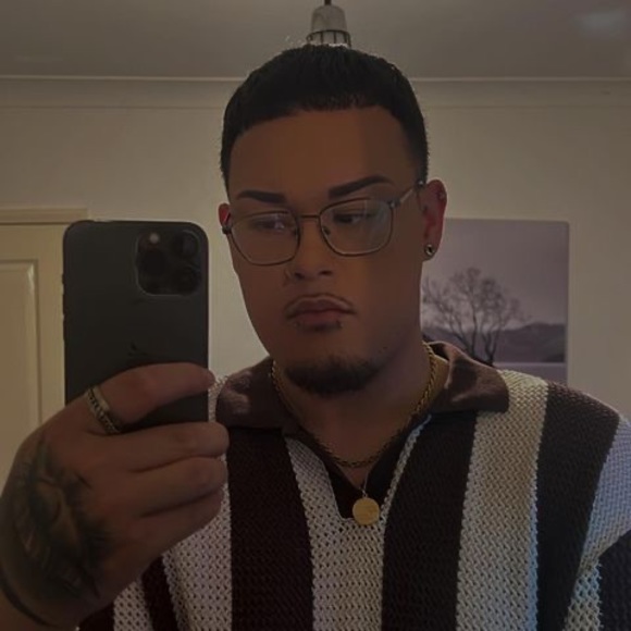 Profile Picture of Jay Okesene (@jaydenokesene) on Poshmark