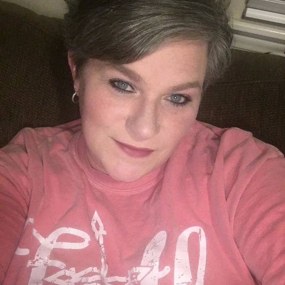 Profile Picture of Cassandra Mabe (@cassiem73) on Poshmark