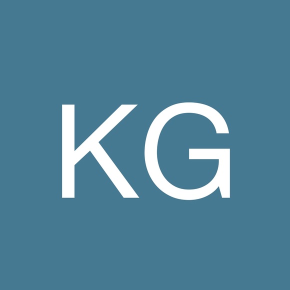 Profile Picture of Kyra Glickert (@kglickert53) on Poshmark
