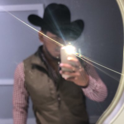 Profile Picture of Alejandro (@Alexdedios409) on Twitter