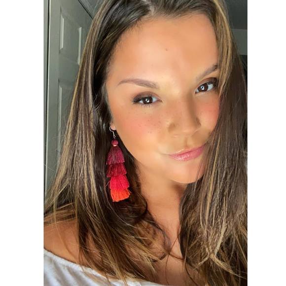 Profile Picture of Marie Pecher (@mtpecher) on Poshmark