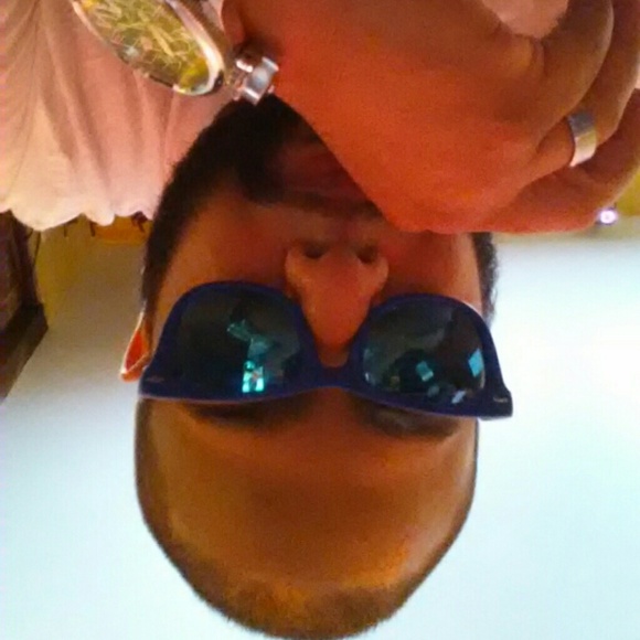 Profile Picture of Mark Acevedo (@tony_84) on Poshmark