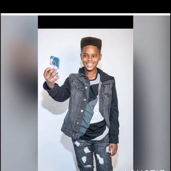 Profile Picture of Xavier Bell (@xman2019) on Poshmark