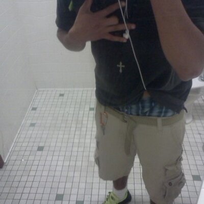 Profile Picture of Frank Hernandez (@BombAssDub) on Twitter