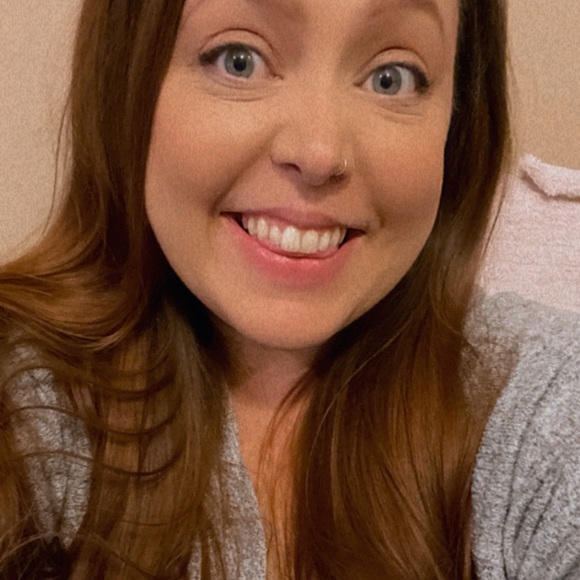 Profile Picture of Stacey Haley (@shaley_jean) on Poshmark